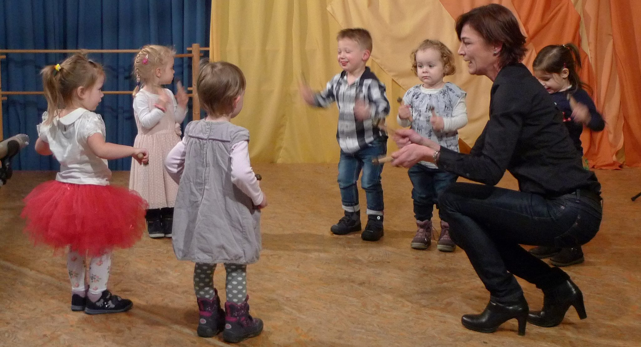 Die MUSIMO-Kinder haben viel Freude mit und durch Musik